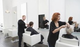 杭州理发师爆料案件最新,揭秘美容院惊人内幕