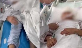 爆料长沙女孩住院视频播放